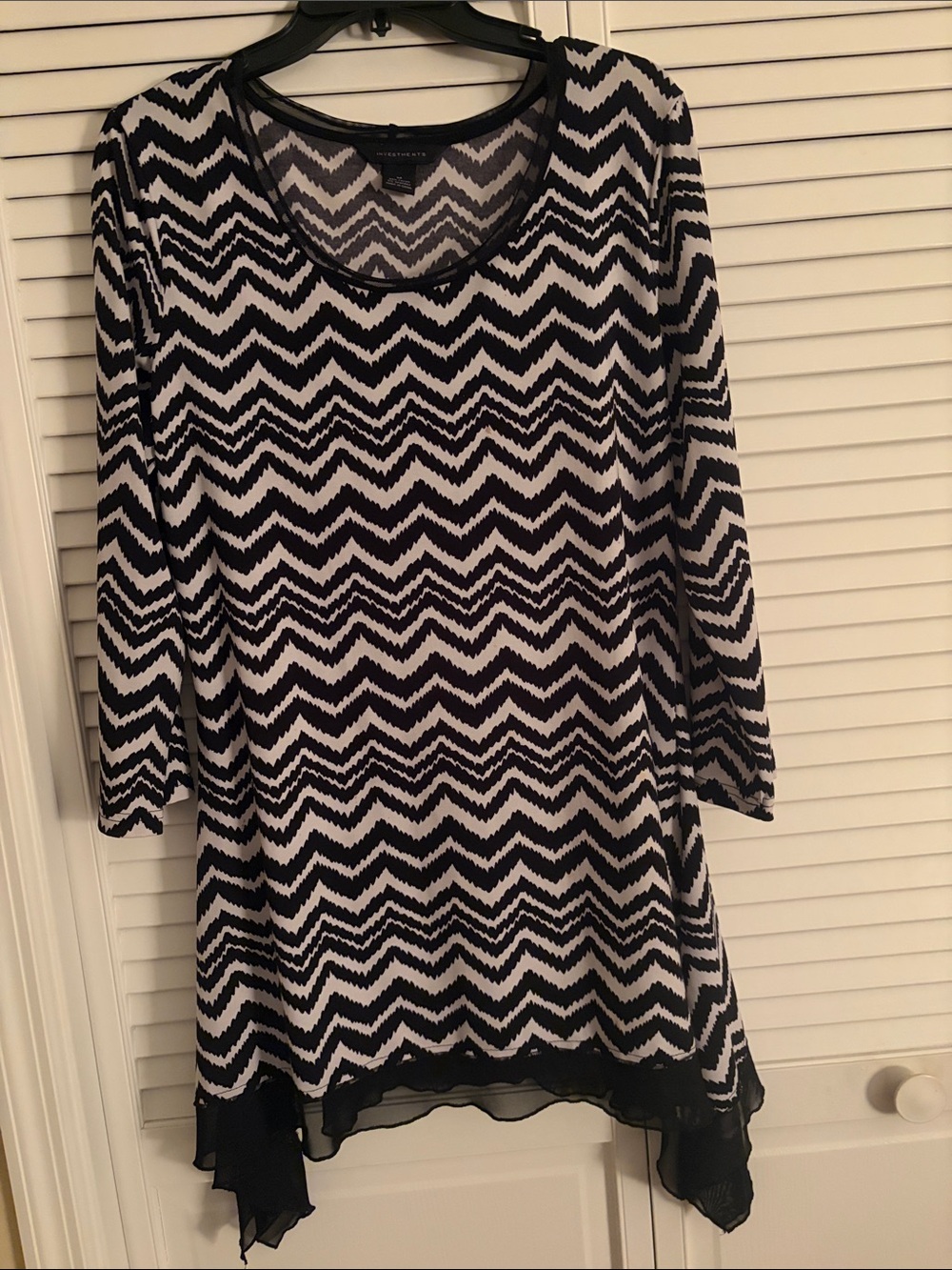 Investments Black and White Chevron Tunic